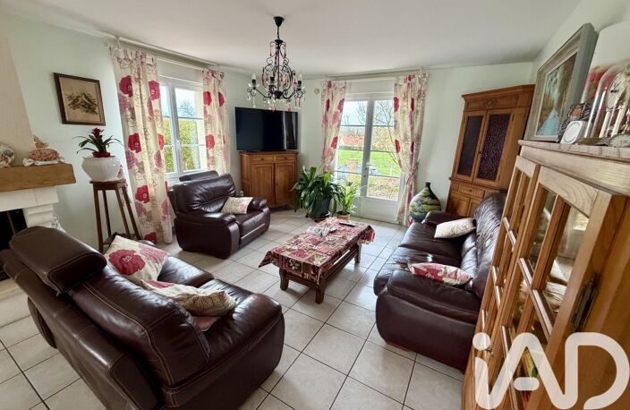 Vente Maison/villa 5 pièces — photo 2