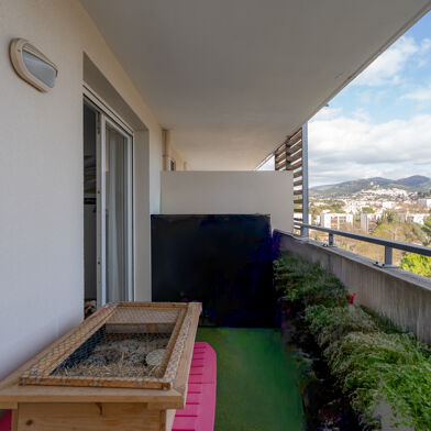 Appartement 3 pièces 248000 €