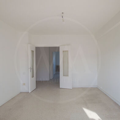 Appartement 3 pièces 1100 €