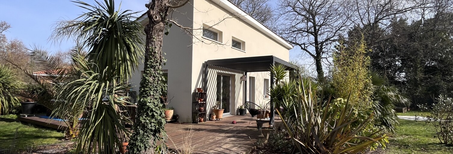 Maison 5 Pièces 102 m² à vendre à Grayan-et-l'Hôpital (33590)