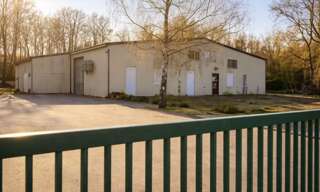 Commerce  4570 m² à vendre à Fontenay-sur-Loing (45210)