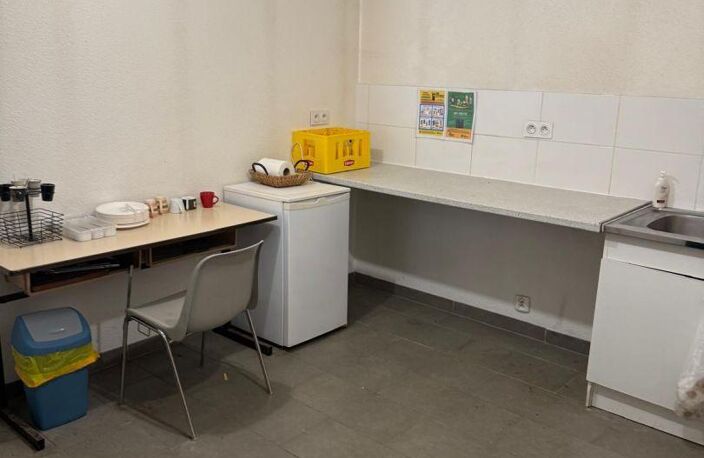 Vente Local d'activités 4 570 m&sup2; — photo 2