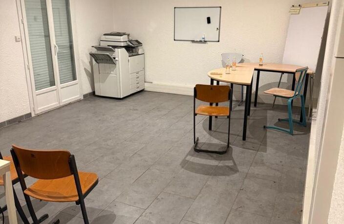 Vente Local d'activités 4 570 m&sup2; — photo 4