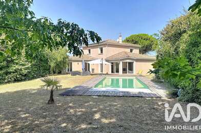 Maison 7 pièces 748000 €