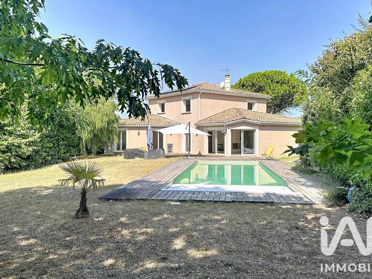 Vente Maison traditionnelle 7 pièces — photo 1