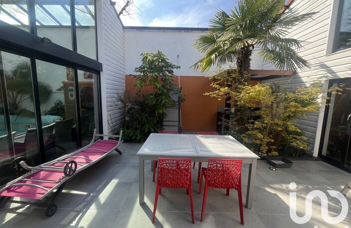 Vente Maison/villa 9 pièces — photo 2