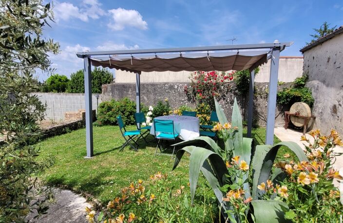 Vente Maison/villa 7 pièces — photo 2