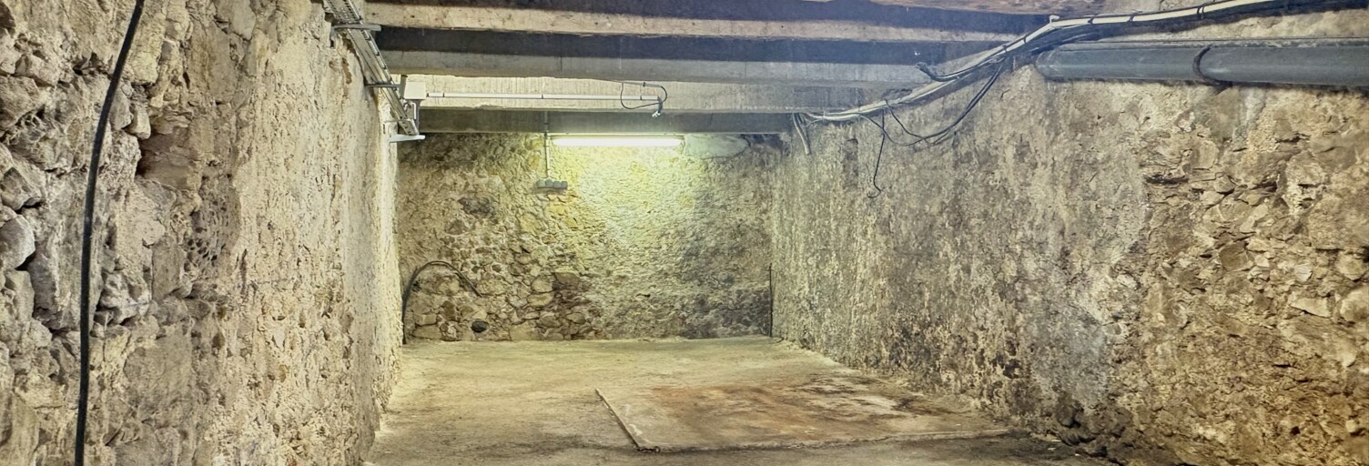 Garage  33 m² à vendre à Antibes (06600)