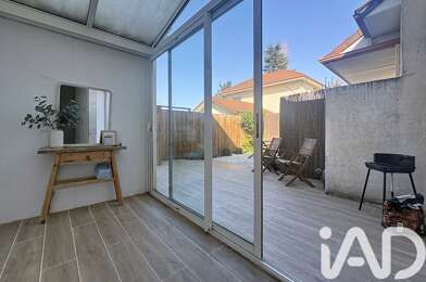 Appartement 3 pièces 142000 €