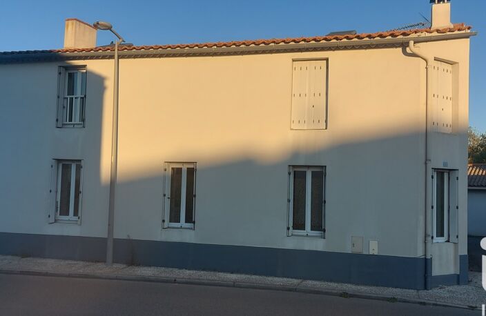 Vente Maison de ville 4 pièces — photo 2