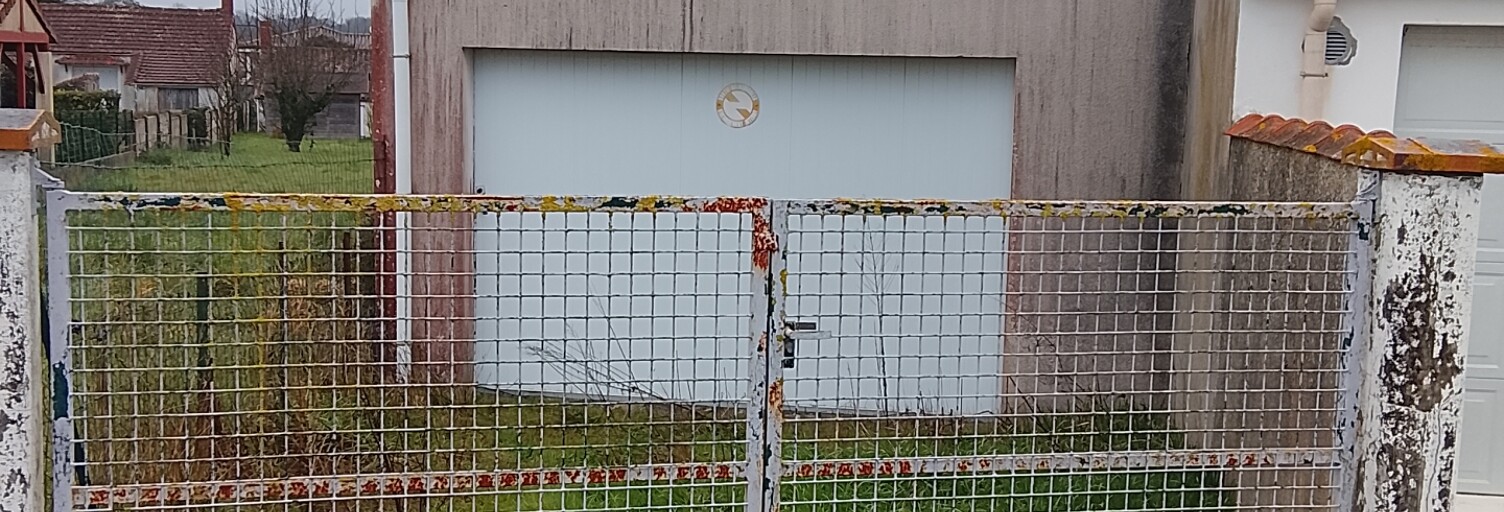 Garage  24 m² à vendre à Avrillé (85440)