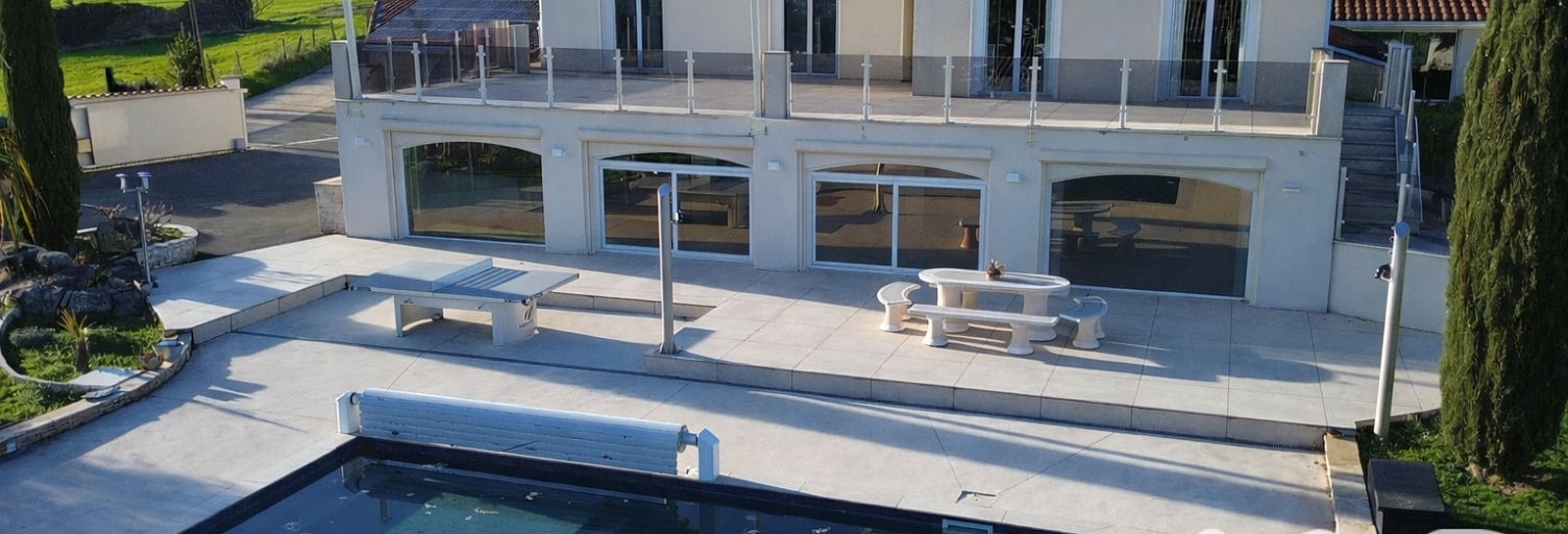 Maison 8 Pièces 260 m² à vendre à Saint-Martin-la-Plaine (42800)