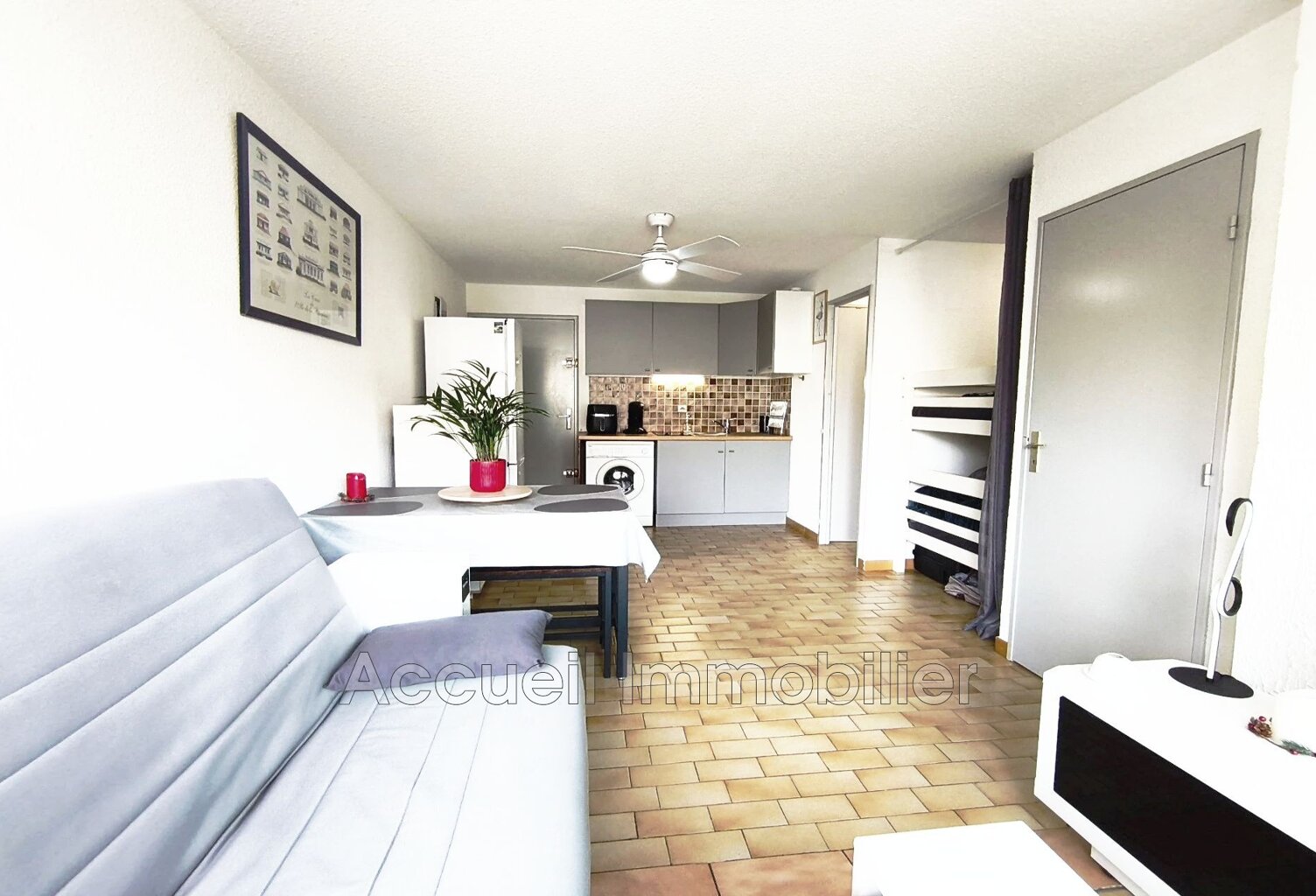 P2 cabine au 1er étage avec parking privé, d''environ 30 m² av — photo 1