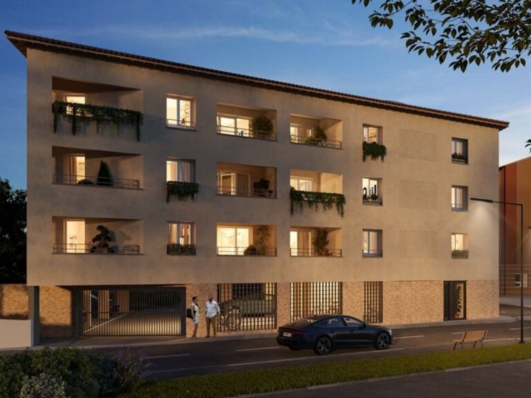 
        Appartement

        (2 à 4 pièces)

        (39 à 85 m²)
       — photo 1