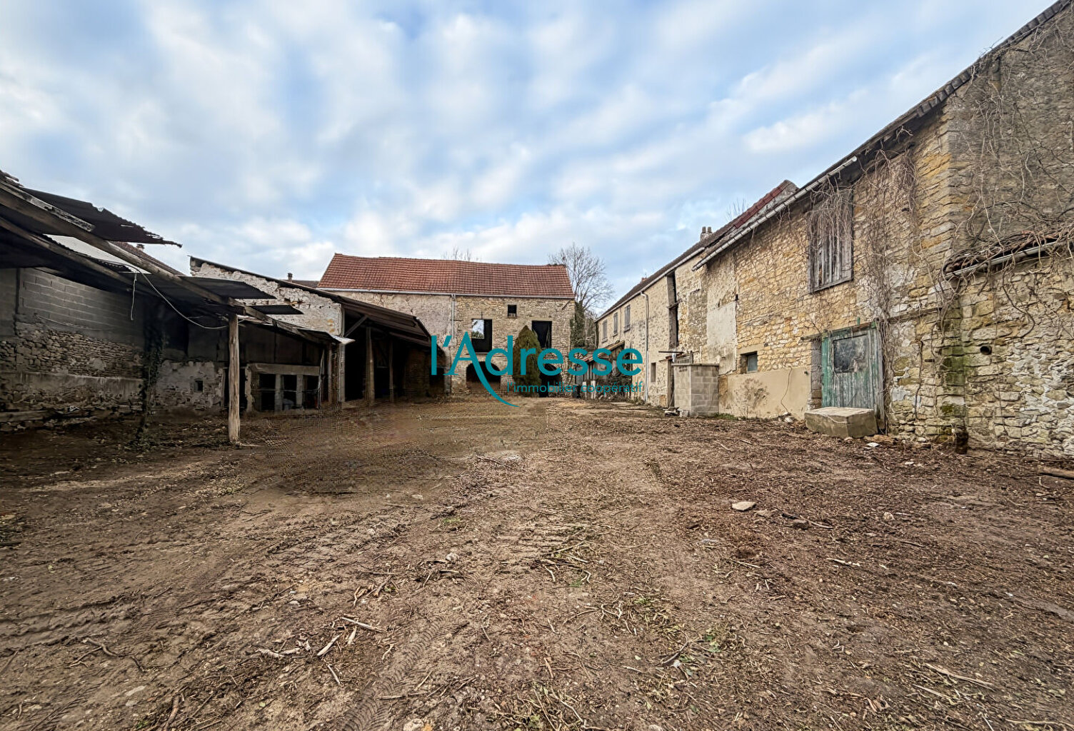 Attention au potentiel énorme de ce corps de ferme — photo 1