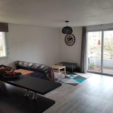 Appartement 3 pièces 1085 €