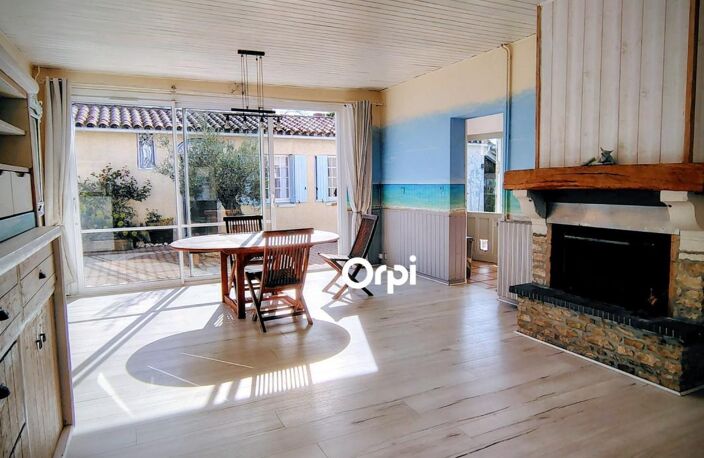 MARENNES - Ensemble immobilier de 2 maisons — photo 3