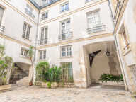 EXCLUSIVITÉ - HÔTEL DES ABBÉS DE FÉCAMP Appartement 3 pièces en duplex — photo 2