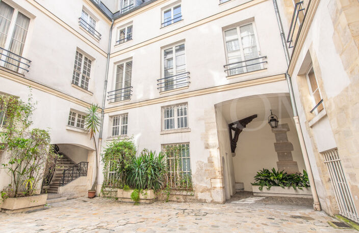 EXCLUSIVITÉ - HÔTEL DES ABBÉS DE FÉCAMP Appartement 3 pièces en duplex — photo 2
