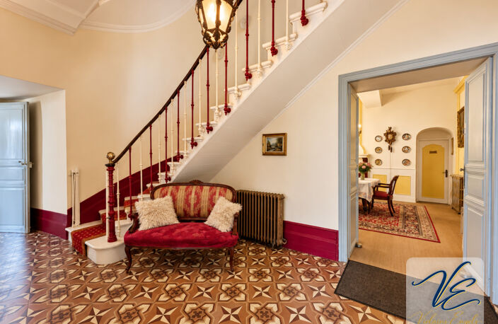 AZILLE – MAISON DE MAÎTRE 433 M² – PISCINE INTÉRIEURE CHAUFFÉE – 8 CHAMBRES – POTENTIEL CHAMBRES D’HÔTES — photo 4