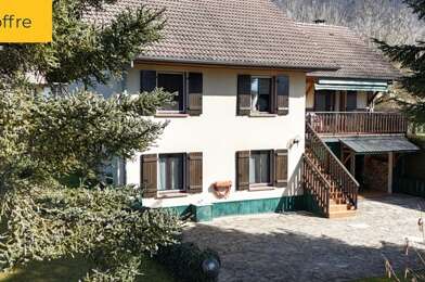 Maison 5 pièces 379500 €