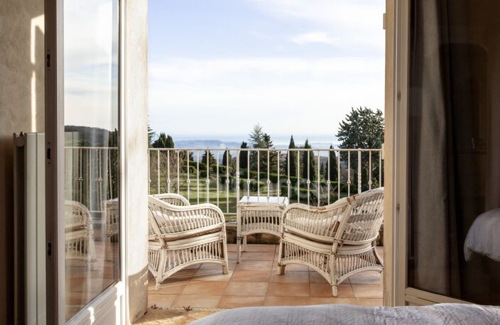 Propriete à vendre 6 pièces GOURDON (06), vue mer, jardin de 6000 m², garage — photo 5