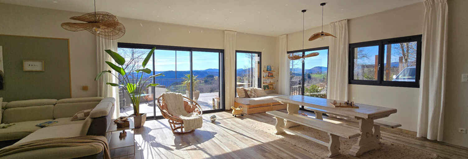 Maison 7 Pièces 188 m² à vendre à Gluiras (07190)