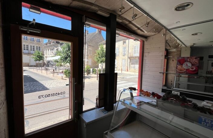Local tous commerces avec possibilité d’acquérir les murs à MERCUREY (71) — photo 4