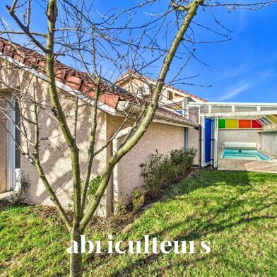 Maison 6 pièces 499000 €