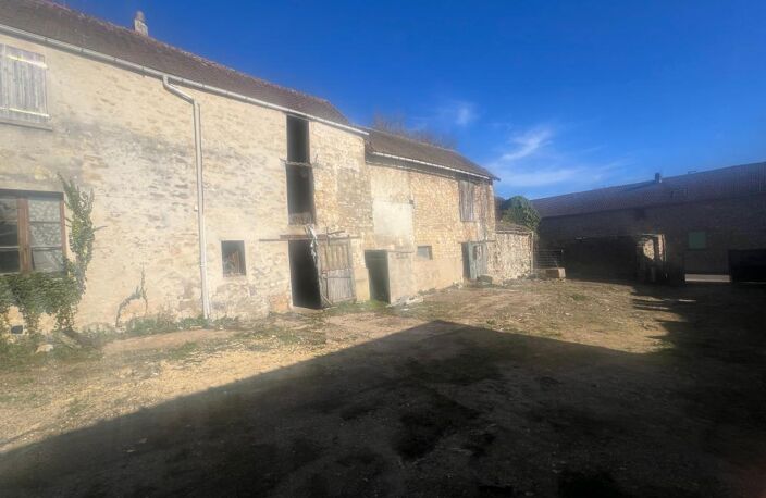 CORPS DE FERME — photo 2