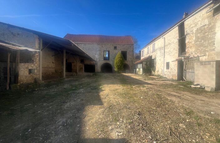CORPS DE FERME — photo 3