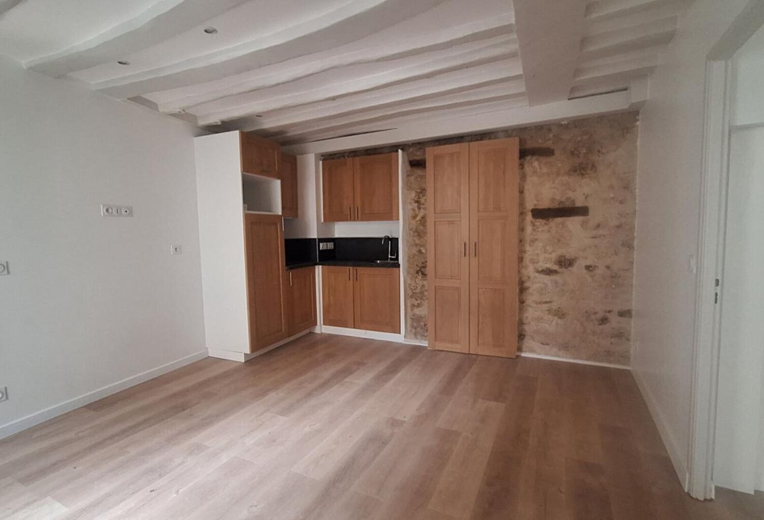 Appartement de charme Type  T2 RENOVE en RDC — photo 1