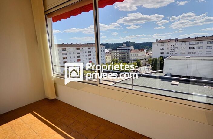 Appartement  T5/6 d'env. 106 m2 en dernier étage  avec 3/4 ch. et cave dans secteur prisé sur PERIGUEUX (24000) — photo 5
