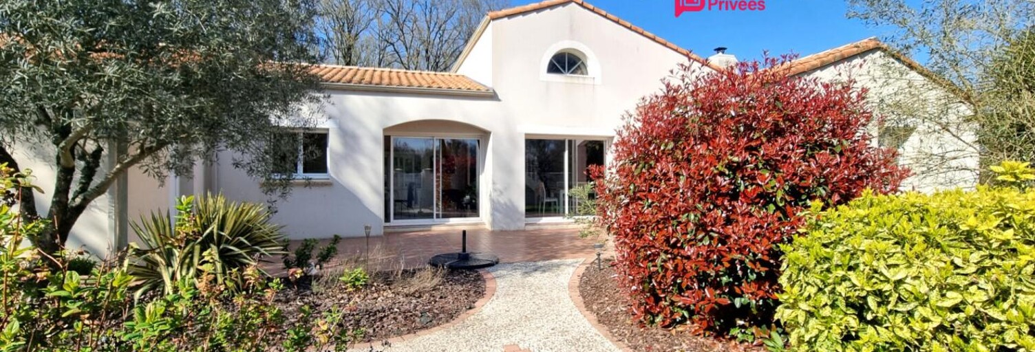 Maison 8 Pièces 185 m² à vendre à Rives-de-l'Yon (85310)