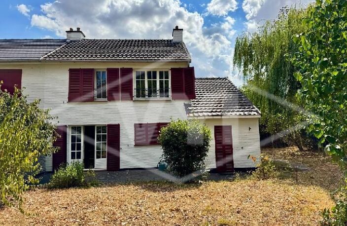 Vente maison 6 pièces 104 m² Combs-la-Ville (77380) — photo 2
