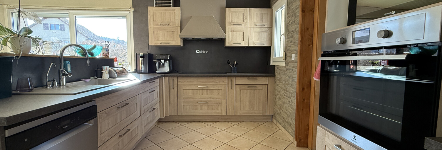 Maison 7 Pièces 180 m² à vendre à Ferrières-le-Lac (25470)