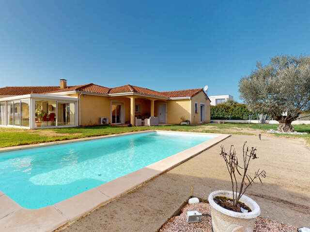 Superbe Villa 7 pièces de 171 m2 avec piscine, studio indépe — photo du bien