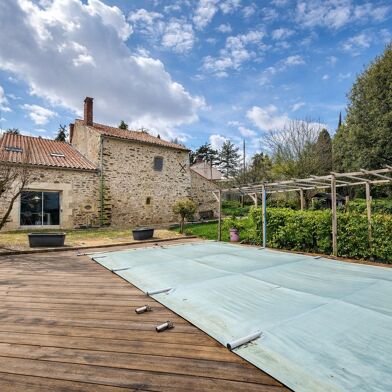 Maison 7 pièces 239900 €