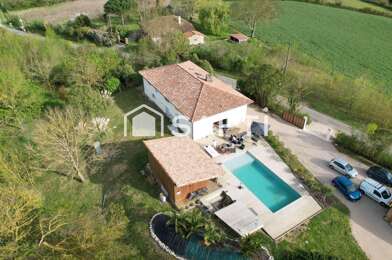 Maison 10 pièces 499000 €