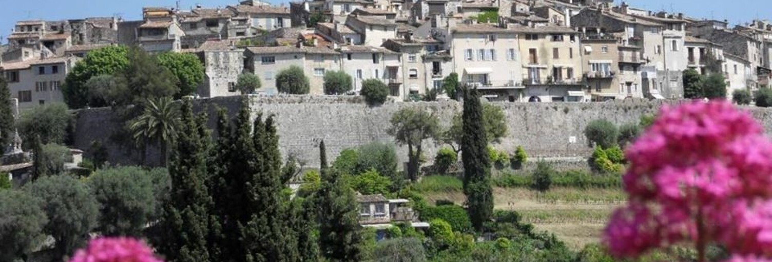 Maison 12 Pièces 240 m² à vendre à Saint-Paul-de-Vence (06570)