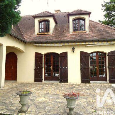 Maison 9 pièces 595000 €