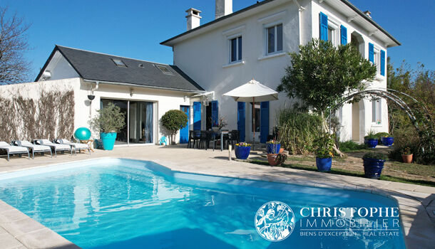 Villa / Maison 8 pièces  à vendre Pau 64000
