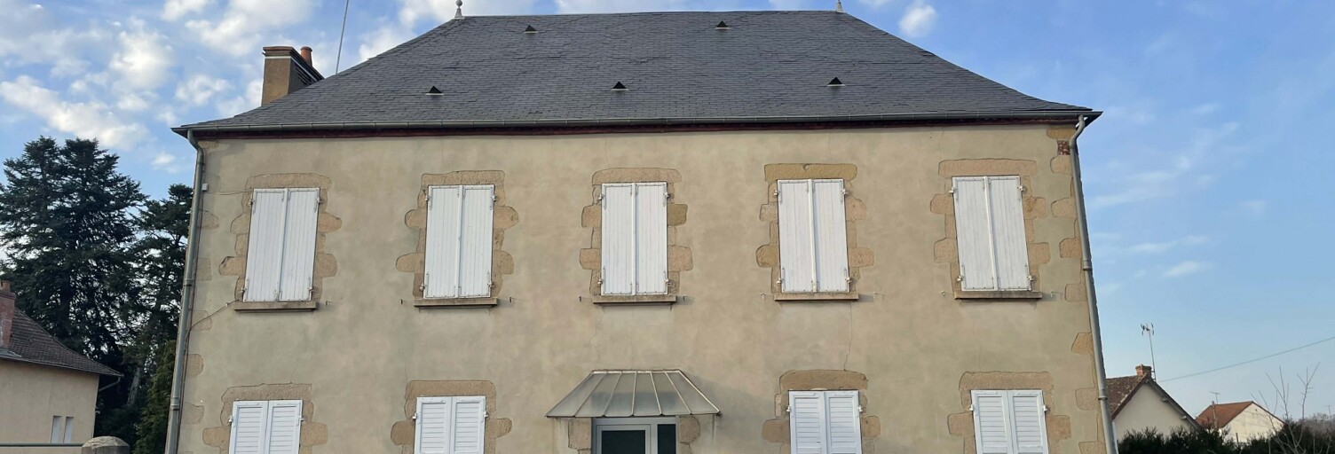 Maison 10 Pièces 182 m² à vendre à Lapalisse (03120)