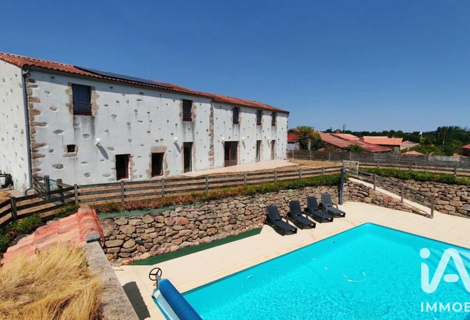 Vente Maison/villa 8 pièces — photo 1