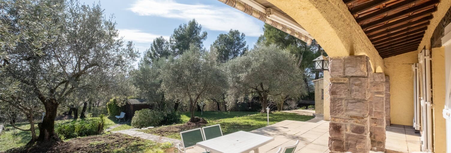 Maison 5 Pièces 121 m² à vendre à Tourrettes (83440)