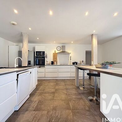 Maison 7 pièces 423900 €