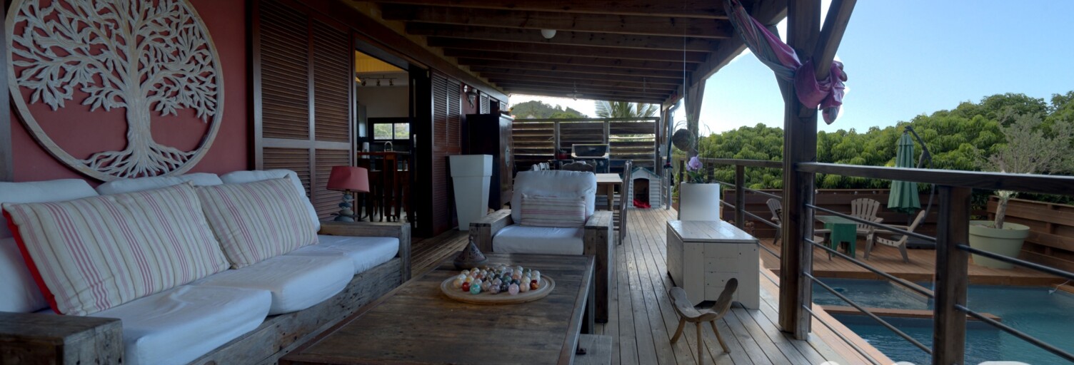 Maison 7 Pièces 223 m² à vendre à Les Avirons (97425)