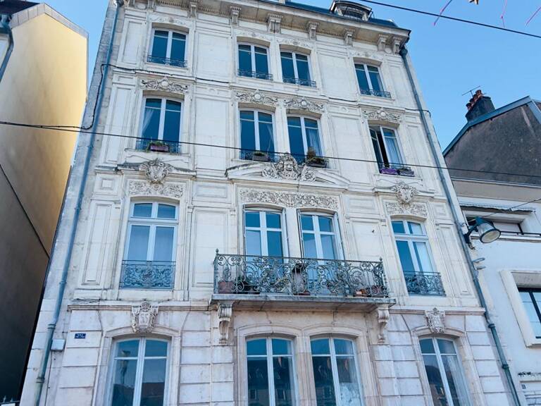 T2 dans bel immeuble ancien — photo 1