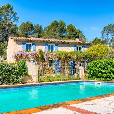 Maison 8 pièces 979000 €