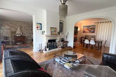 Maison 10 pièces 560000 €